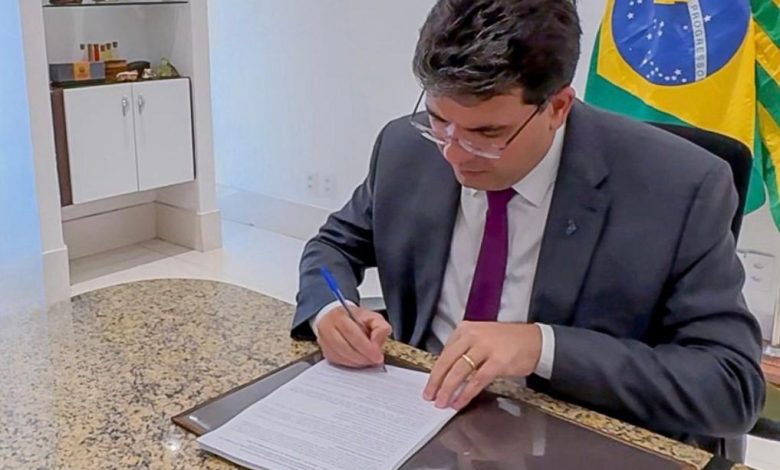 Governo do Piauí lança concurso com 4 mil vagas para professores