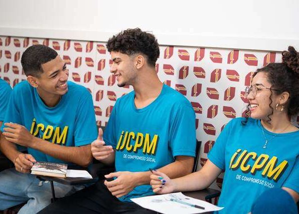 Instituto oferece oficinas gratuitas de maquiagem e ilustração em Fortaleza