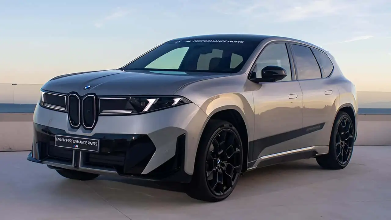 SUV elétrico BMW iX3 tem produção europeia praticamente esgotada para 2026