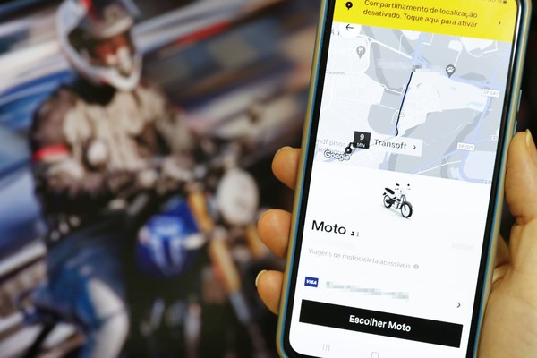 Motociclistas de app em Fortaleza já podem pedir desconto de 50% no IPVA