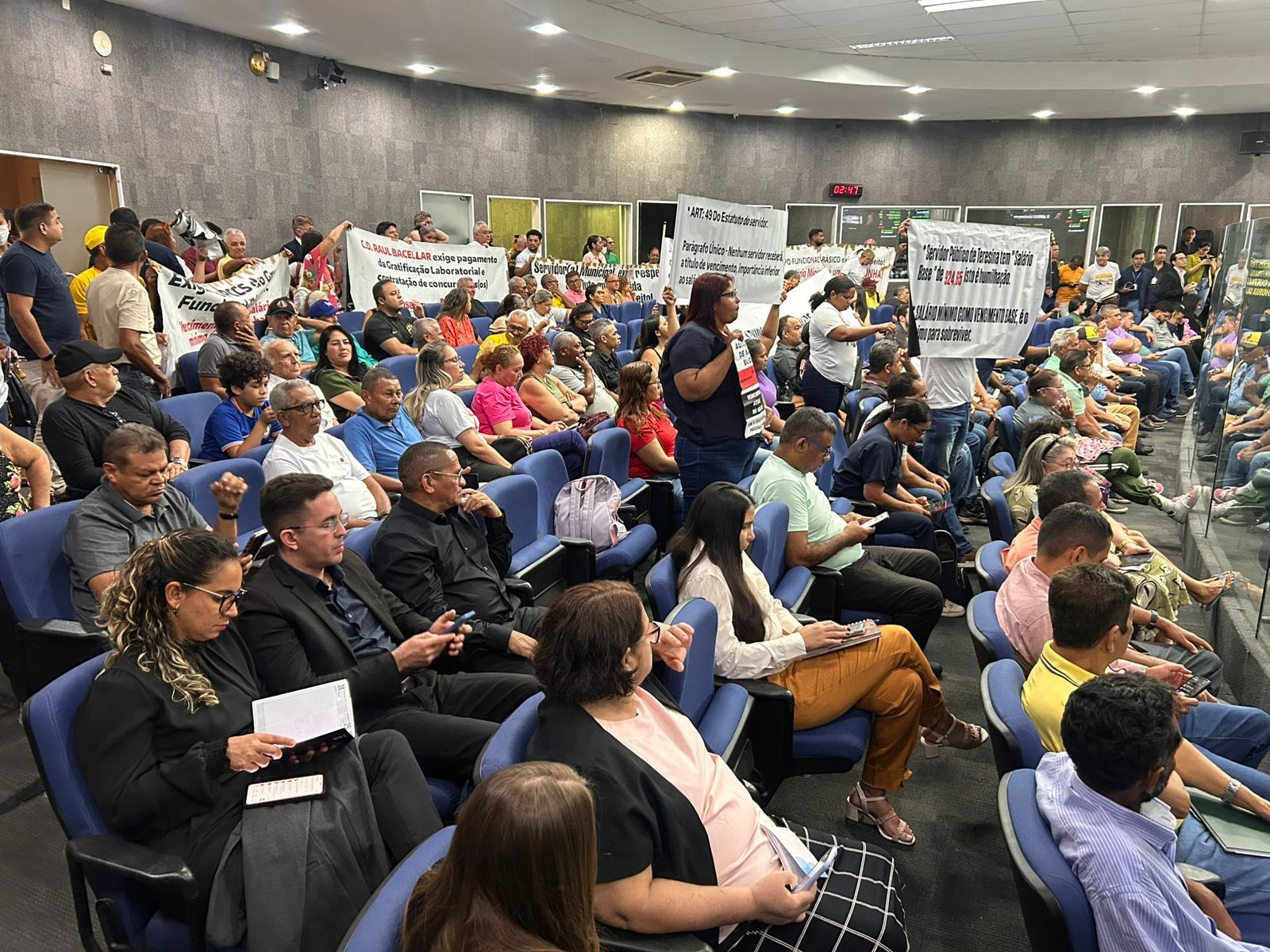 Câmara de Teresina aprova LOA 2026 com orçamento de 6 bilhões e debate salário de servidores