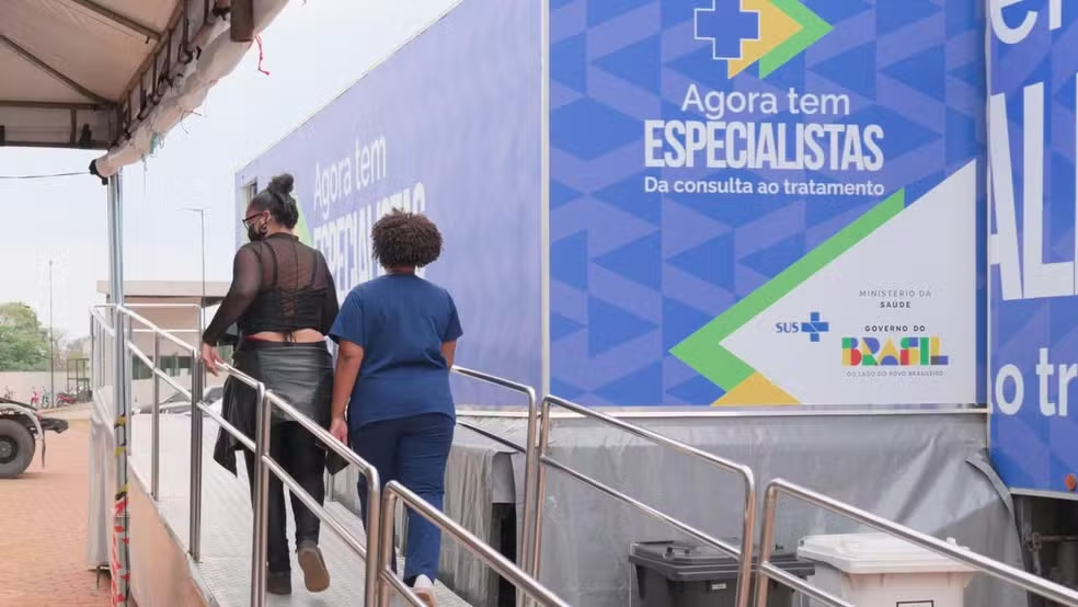 Carretas do governo federal oferecem serviços gratuitos de oftalmologia na Bahia