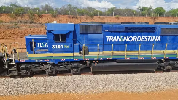 Transnordestina realiza viagem-teste com carga entre Piauí e Ceará