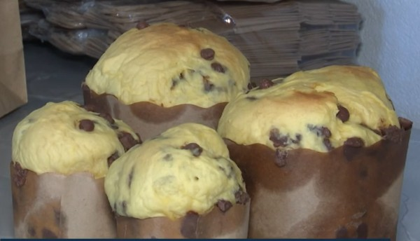 Casal na PB vende panetones para realizar sonho do casamento