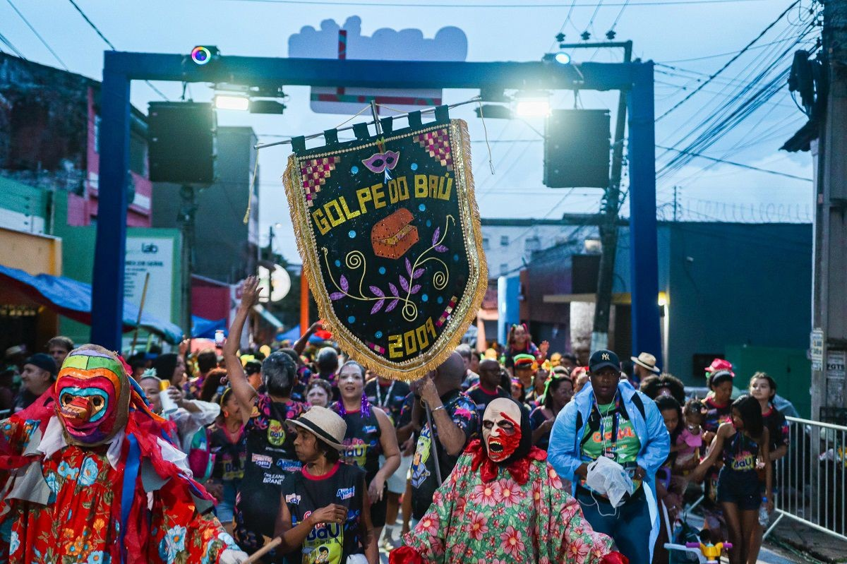 Bloco Golpe do Baú celebra cultura da Madre Deus com roda de samba