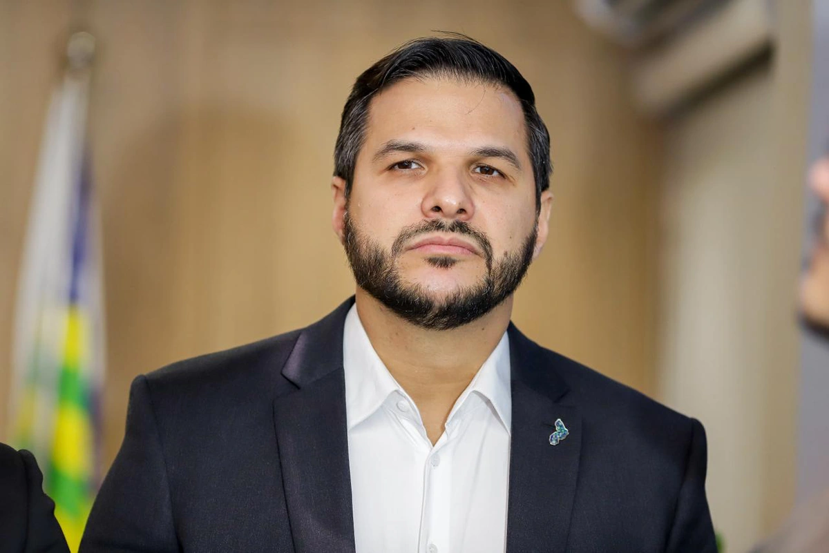 Washington Bandeira deixa secretaria e pode ser vice na reeleição de Rafael Fonteles