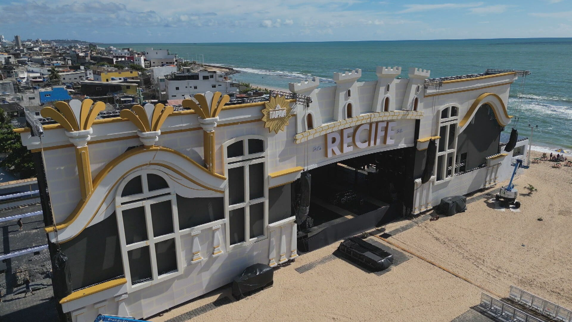 Virada Recife 2025: saiba onde pegar Expresso Réveillon e programação de shows