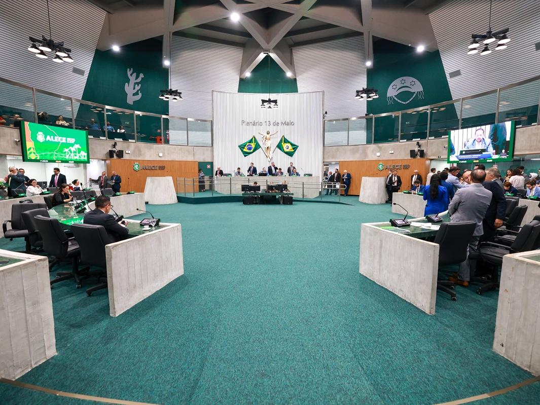 Três leis aprovadas pelos deputados estaduais do Ceará em 2025