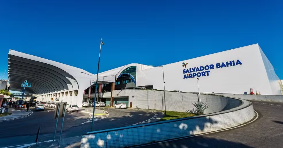 Aeroporto de Salvador adota limite de 10 minutos para paradas rápidas
