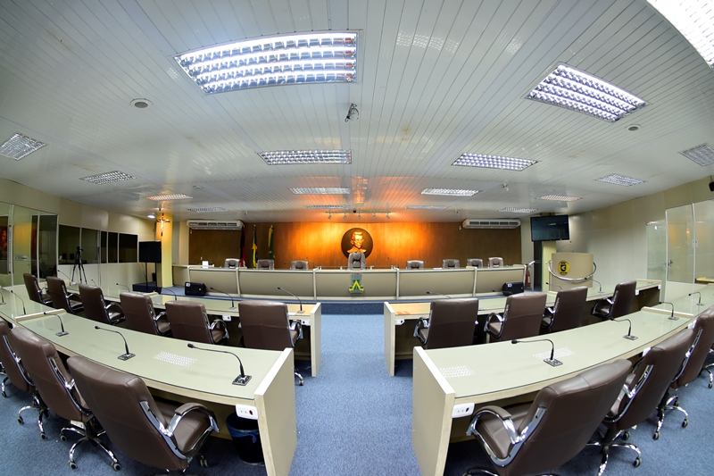 Vereadores aprovam LOA de R$ 2,4 bilhões para Campina Grande em 2026