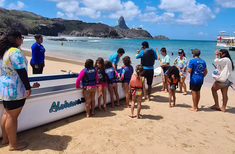 Fernando de Noronha abre inscrições para férias ecológicas infantis