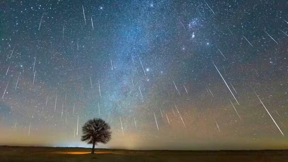 Chuva de meteoros geminídeas com 100 meteoros por hora será vista no Ceará