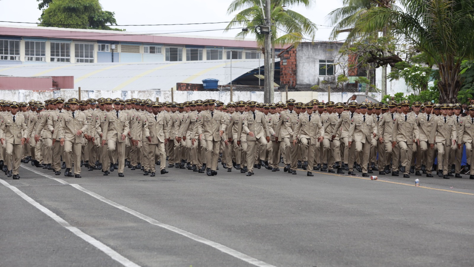 Bahia amplia efetivo com 1.865 novos soldados da PM para reforço