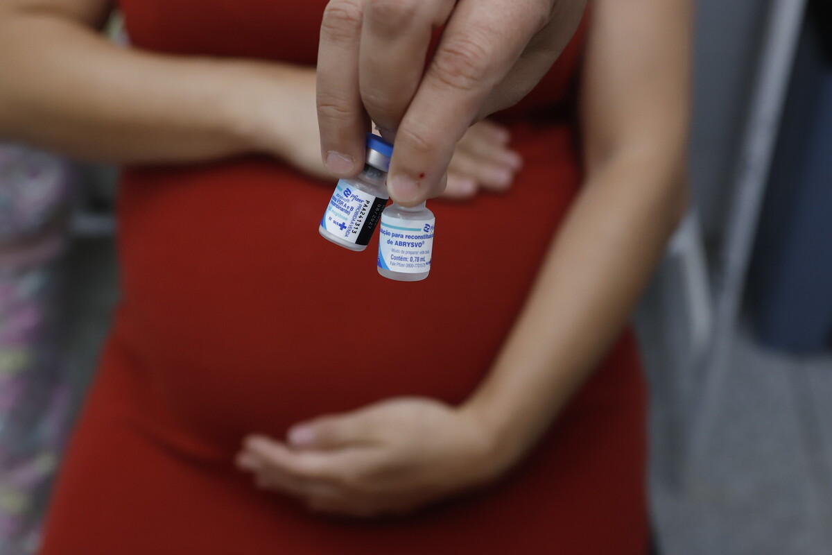 Fortaleza inicia vacinação de gestantes para proteger contra bronquiolite e pneumonia