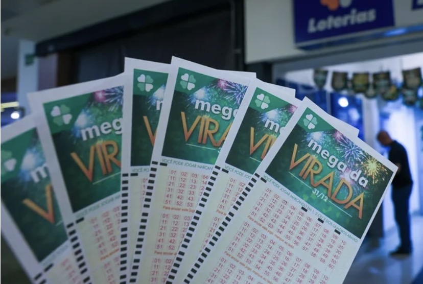 Ganhador da Mega da Virada em João Pessoa resgata prêmio de R$ 181 milhões