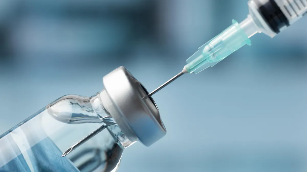 Butantan inicia recrutamento de idosos para estudo da vacina contra a dengue