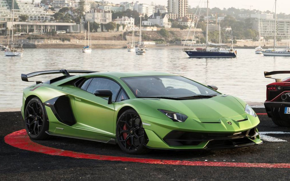 Carros com IPVA mais caros da Bahia: Lamborghini e Ferrari em destaque