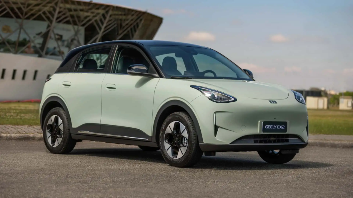 Geely EX2 lidera vendas e revoluciona o mercado automobilístico da China