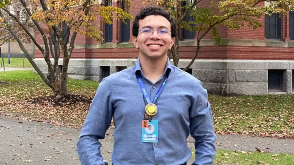 Estudante multimedalhista de escola pública aprovada em medicina na UFDPar