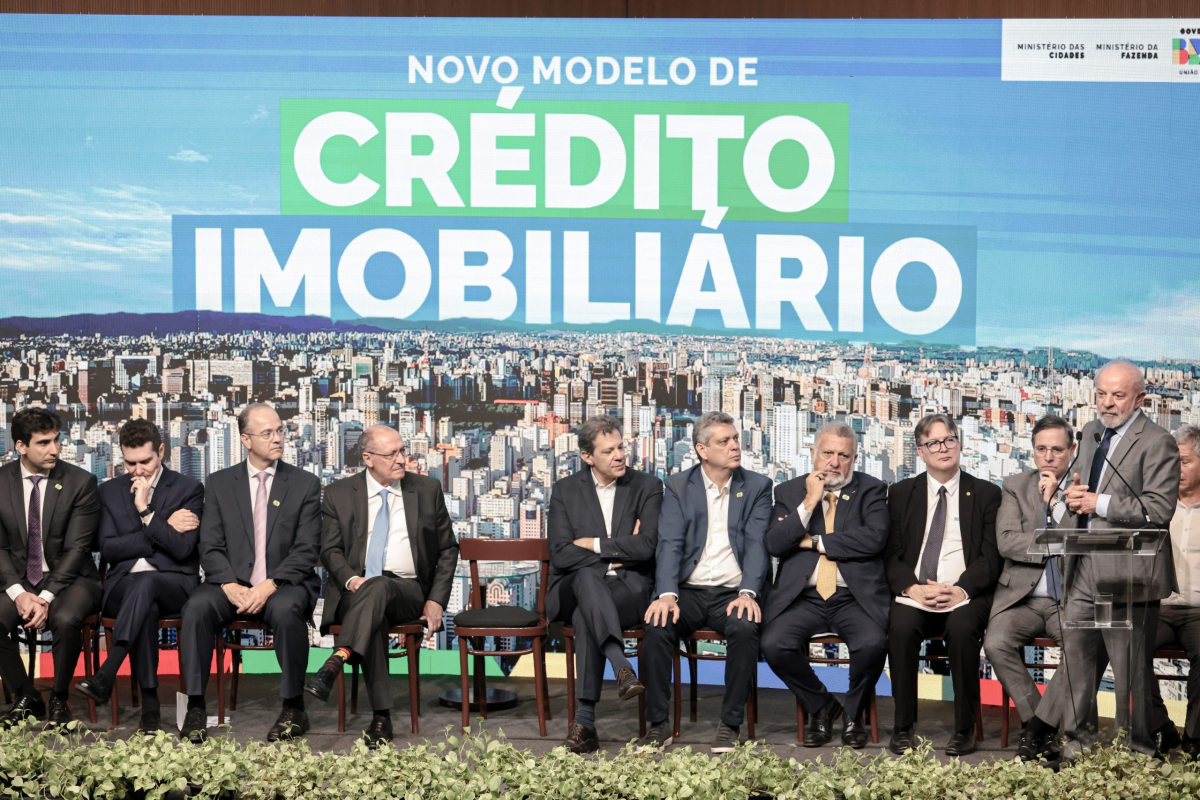 Crédito imobiliário da Caixa retoma condições para a classe média em 2025