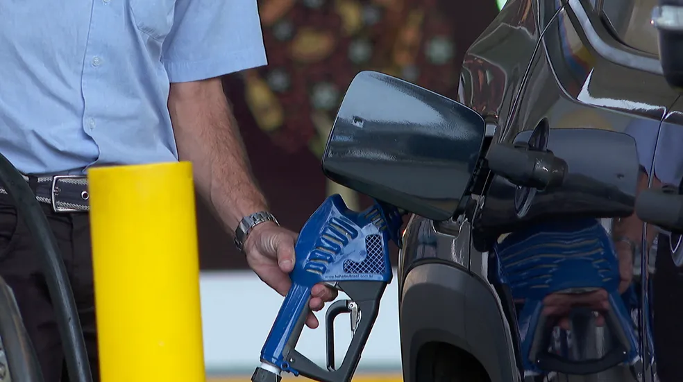 Preço médio da gasolina comum no Ceará sobe para R$ 6,47, aponta ANP