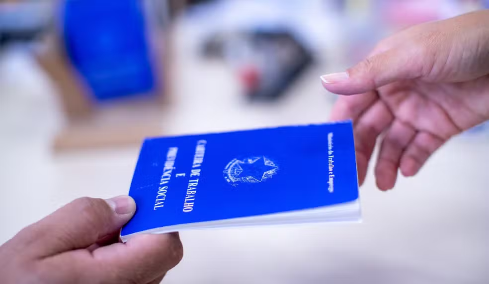 Vagas de emprego em Feira de Santana e região disponíveis nesta segunda-feira