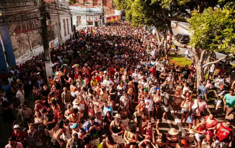 Bloquinhos de carnaval em Aracaju vão alterar o trânsito no fim de semana