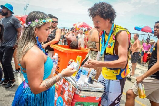 Preços no carnaval têm aumento acima da inflação em 12 meses