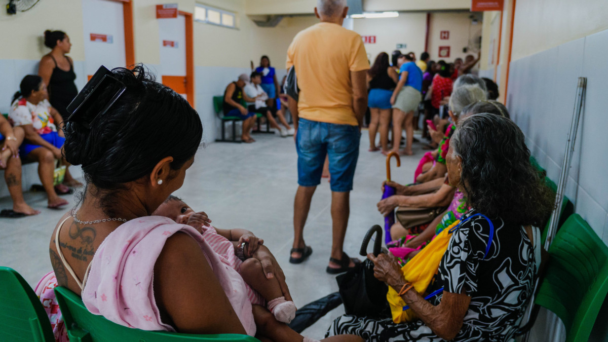 Fortaleza abre 13 postos de saúde para atendimento de síndromes gripais