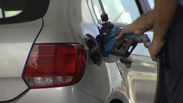 Postos autuados por aumento abusivo da gasolina na região do Cariri
