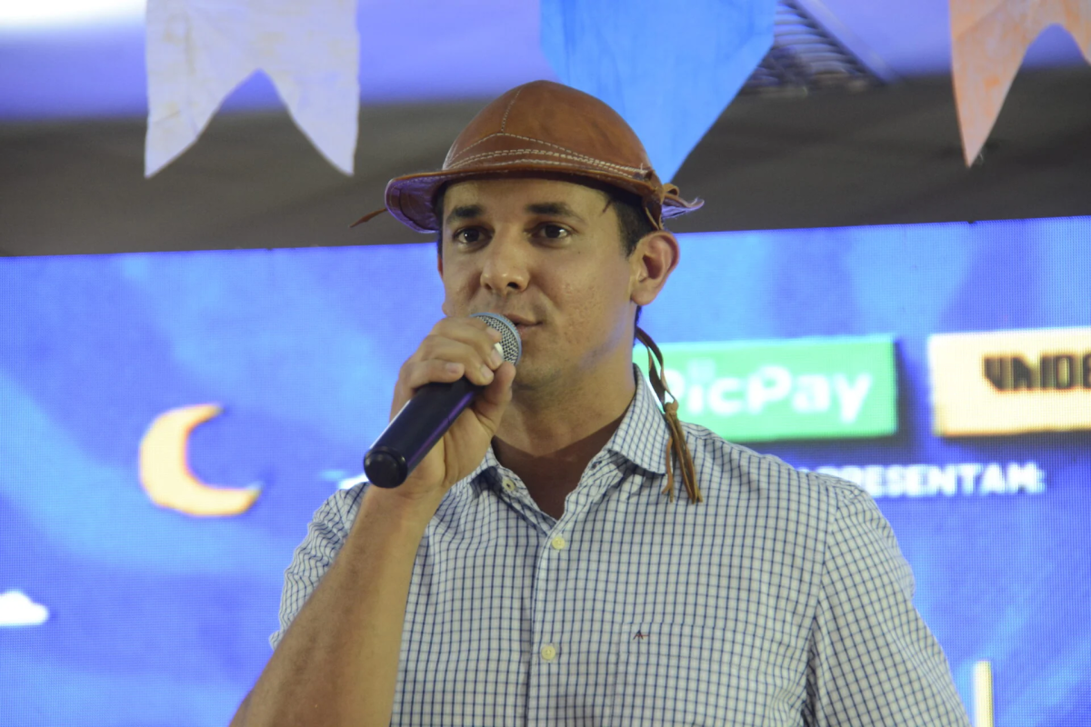 Proposta permite prefeito ou vice se afastar até dois anos em cidade do RN