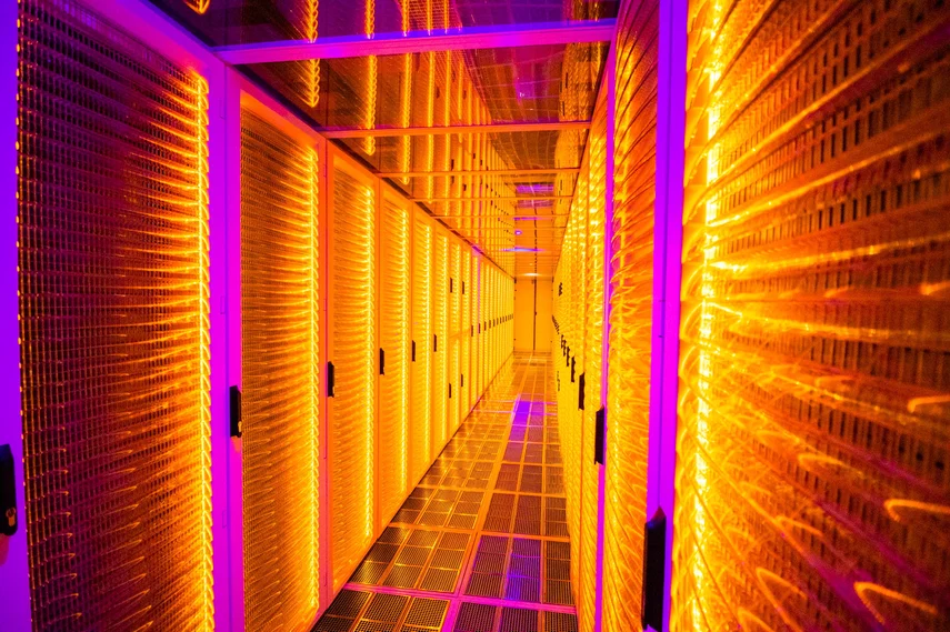 Brasil lidera expansão de data centers na América Latina com foco no Nordeste