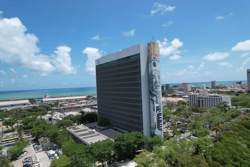 Recife decreta ponto facultativo na véspera do feriado de Tiradentes