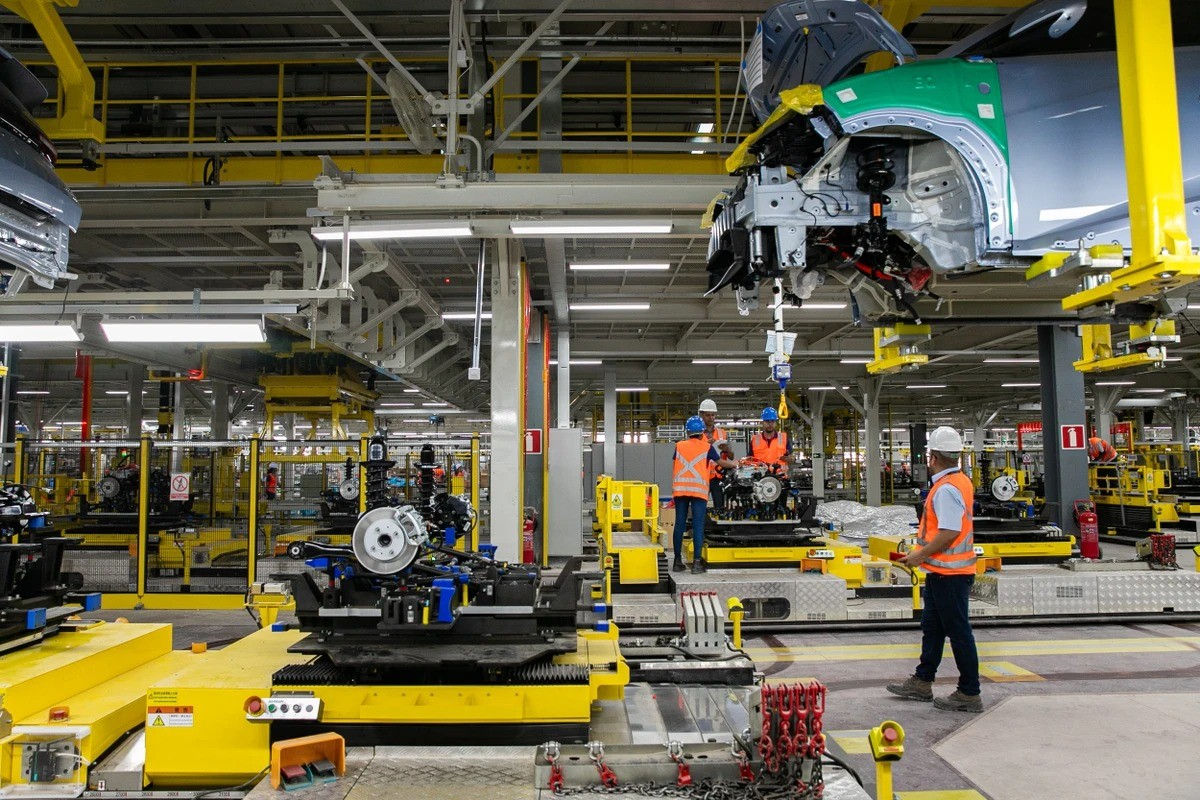 BYD anuncia 1,6 mil vagas de emprego para nova fábrica na Bahia