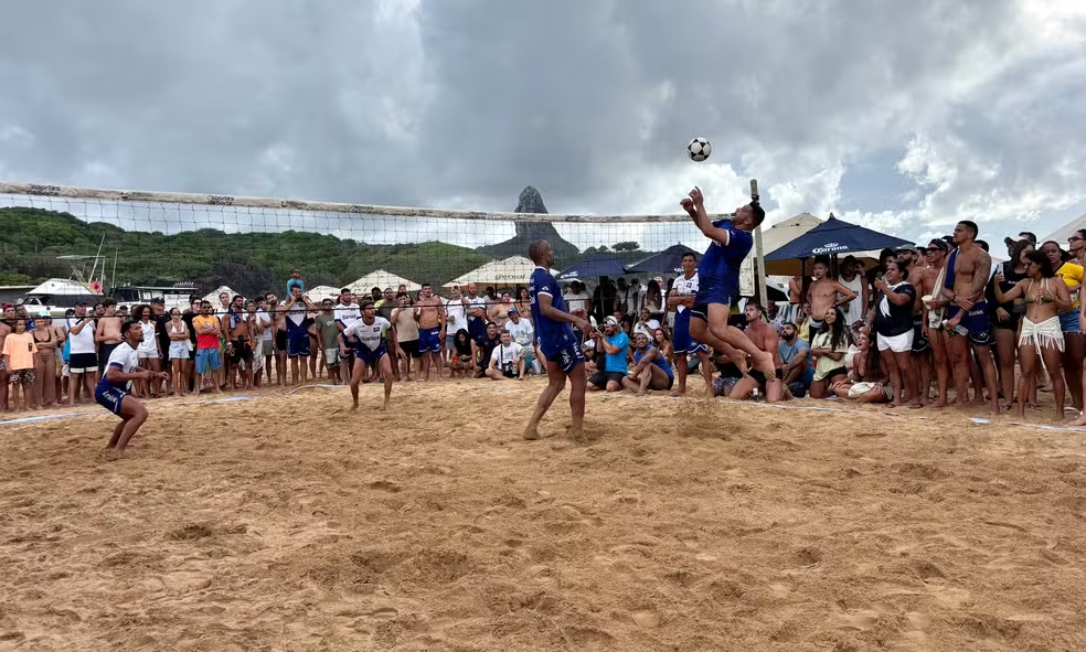 Diogo Souza e Felipe Adão vencem a 2ª Copa Noronha de futevôlei