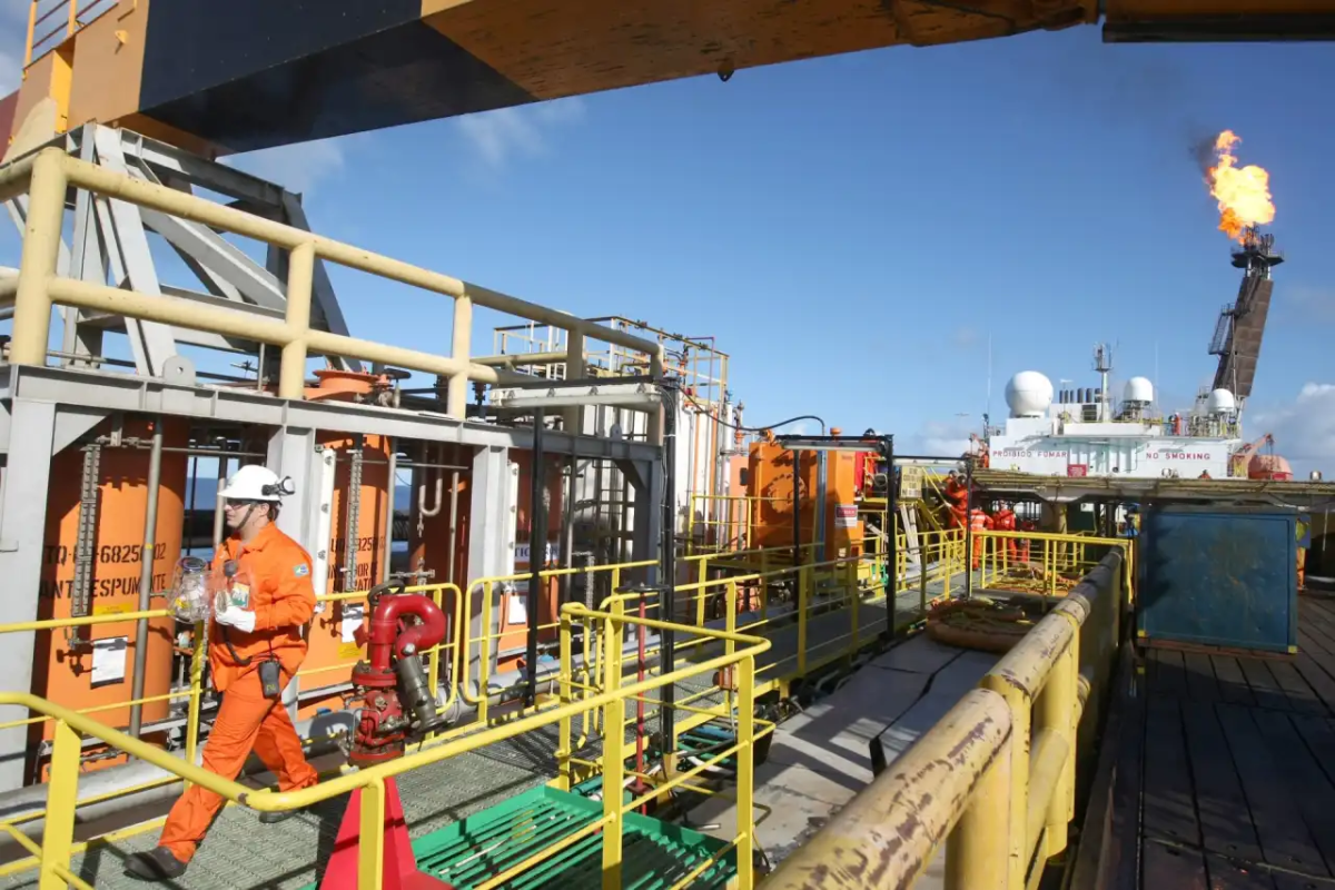 Alta do petróleo pode aumentar inflação brasileira em até 0,7 ponto percentual