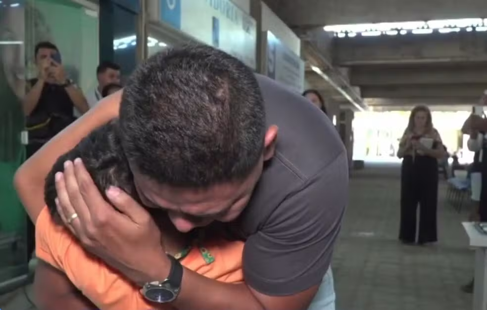 O abraço de 2 mil km: O emocionante encontro do menino potiguar com o doador que salvou sua vida do AVC