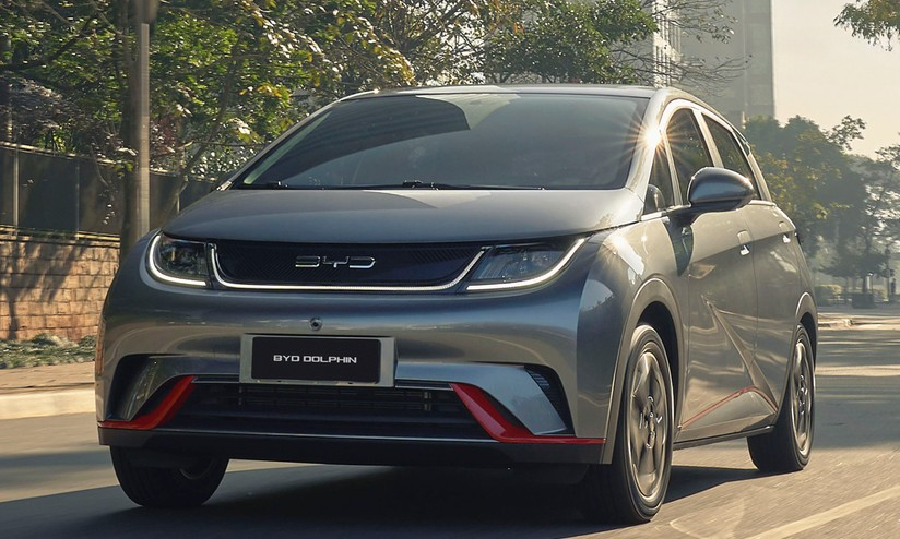BYD dispara no Brasil, encosta nas líderes e mercado de carros cresce mais de 20%