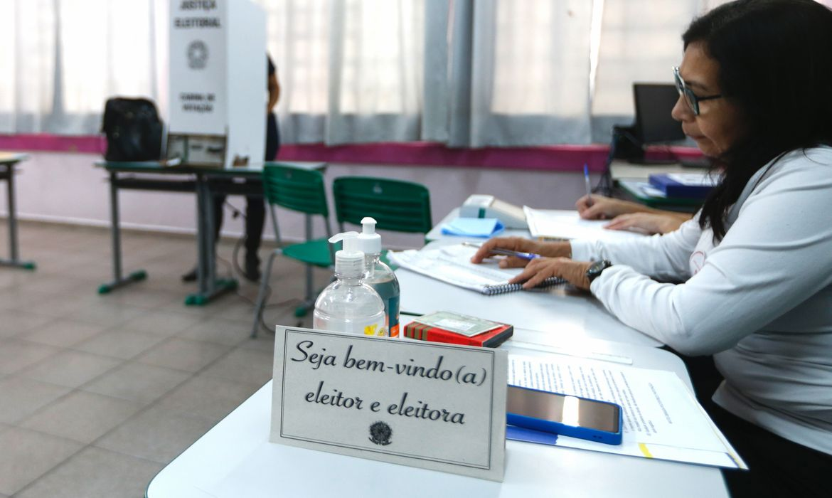 Mesário Voluntário Eleições 2026: TREs abrem cadastro para fortalecer o processo democrático