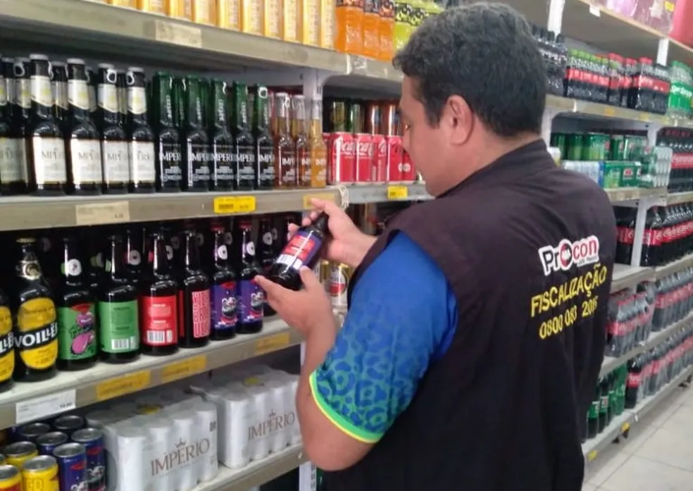MP-Procon autua supermercados em Sumé por produtos vencidos e falta de acessibilidade