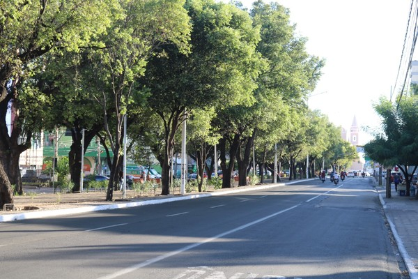 Teresina Digital: Avenida Frei Serafim recebe primeiros semáforos com inteligência artificial