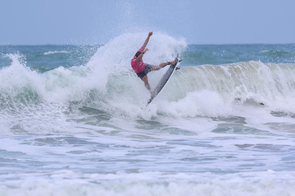 Surf Brasil Pro 2026: Nordeste domina as ondas de Porto de Galinhas com premiação recorde